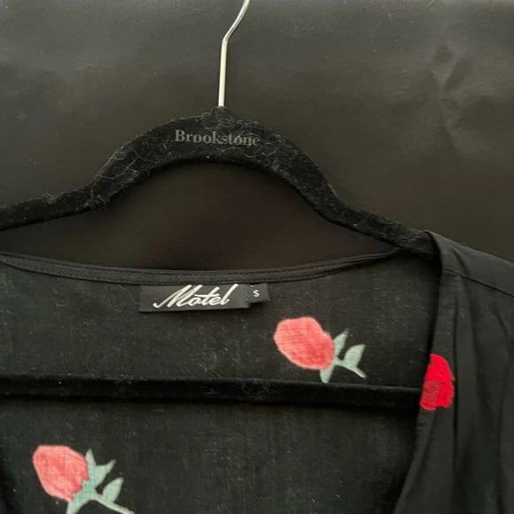 Rose Wrap Top - Picture 3 of 6